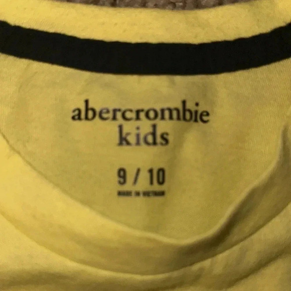 EUC Abercrombie Kids Yellow Short Sleeve Shirt (9/10) - Picture 4 of 4
